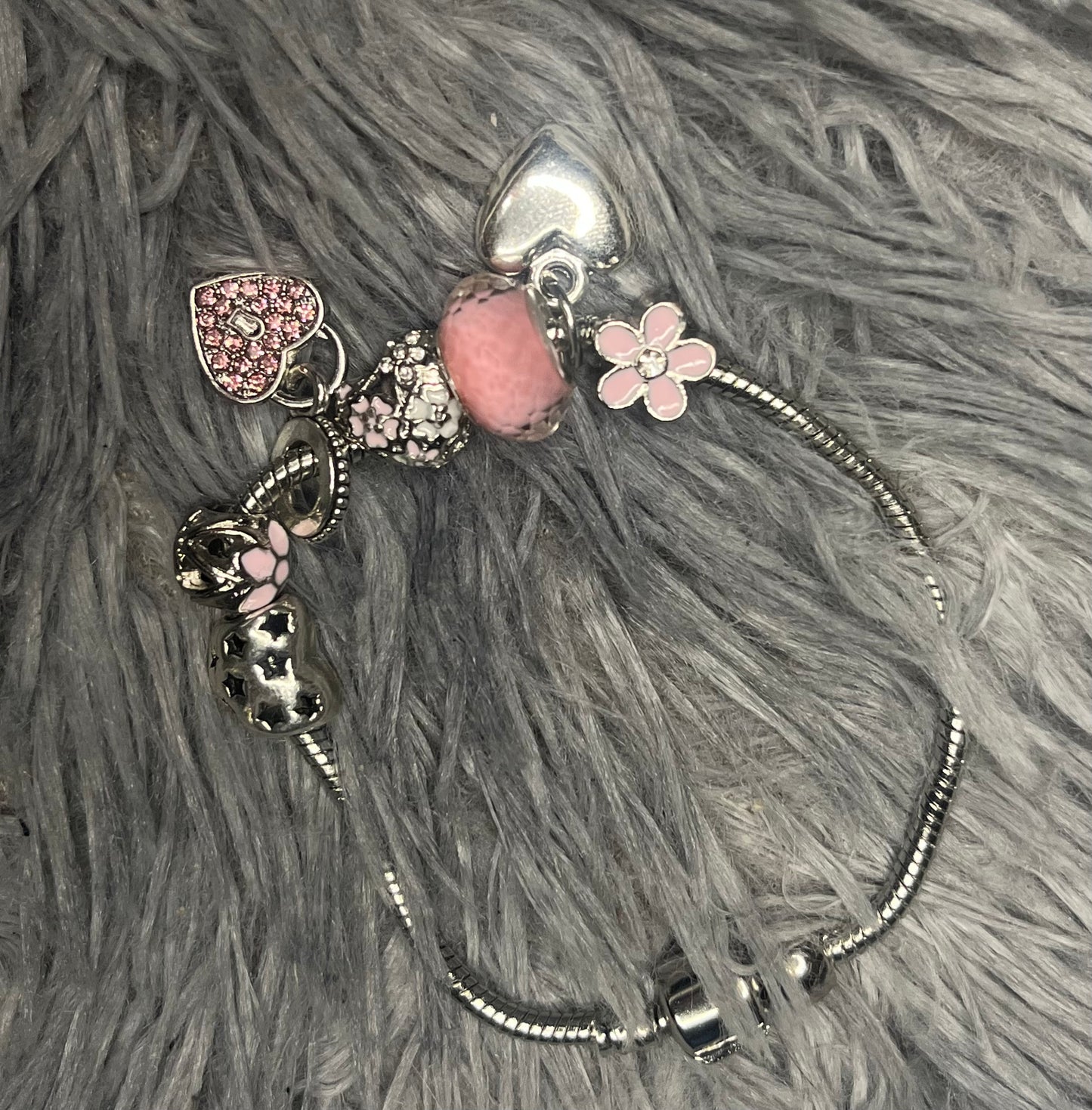 Beaded heart charm bracelet